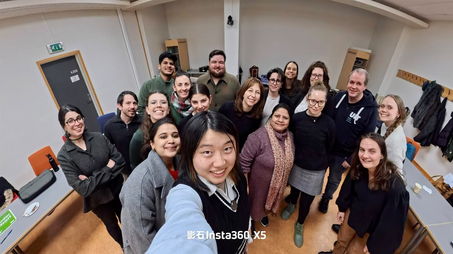Zhixuan Li with participants at Feminist Philosophies and Methods, UiT The Arctic University of Norway