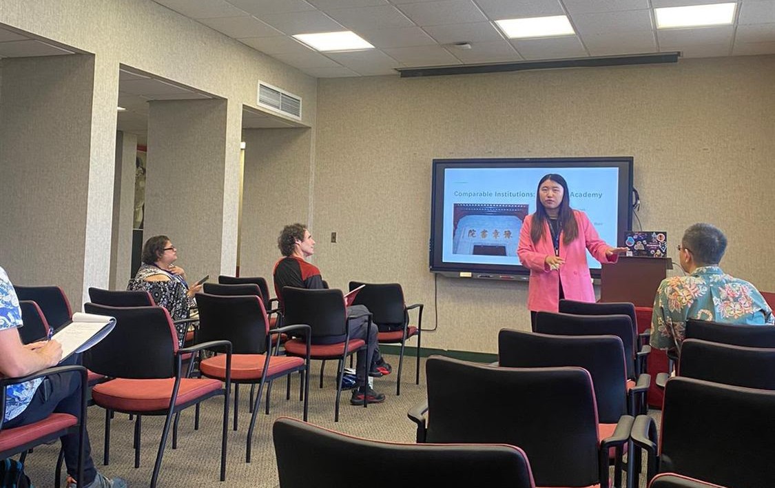 Zhixuan Li presenting at the East–West Philosophers' Conference, University of Hawai'i